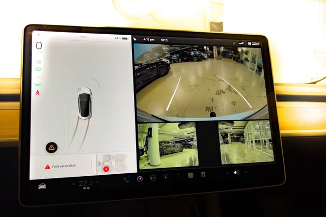 2021 TESLA MODEL 3 - 21