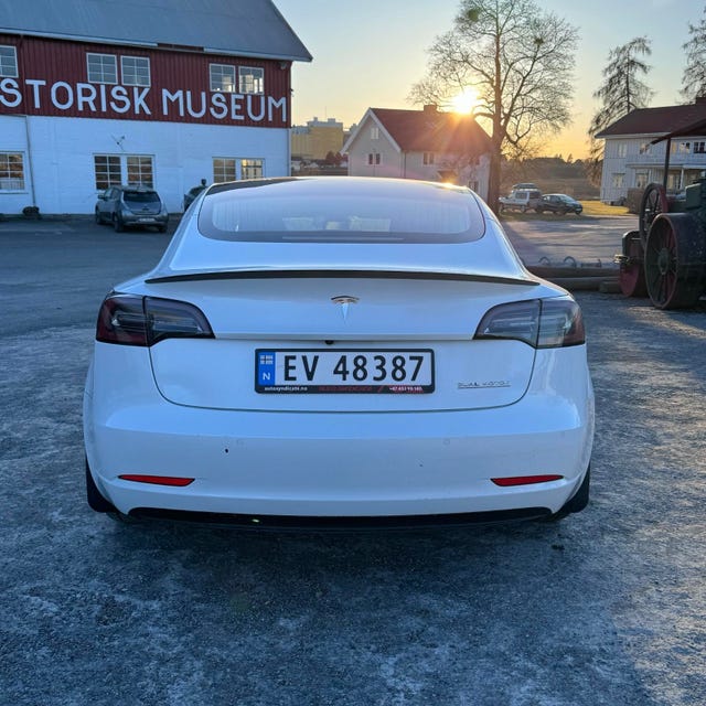 2019 TESLA MODEL 3 - 11