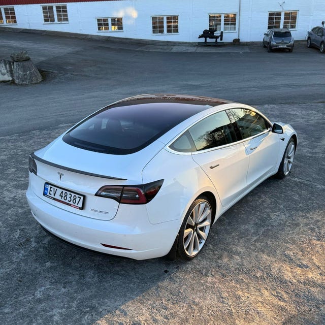 2019 TESLA MODEL 3 - 17