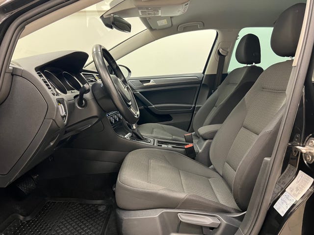 WVWZZZAUZJ8900977 2018 VOLKSWAGEN GOLF-3