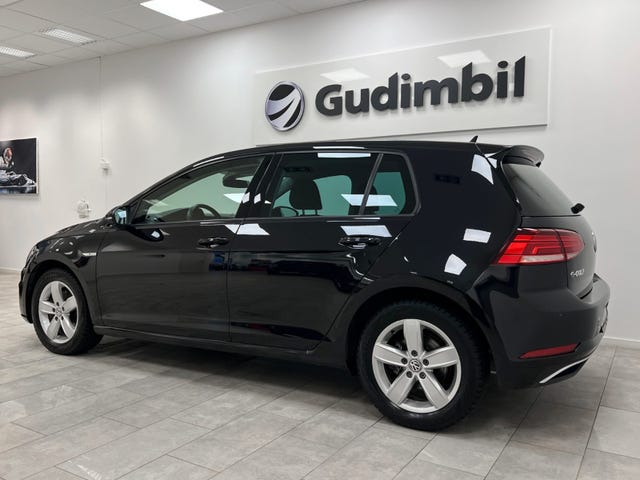 WVWZZZAUZJ8900977 2018 VOLKSWAGEN GOLF-2