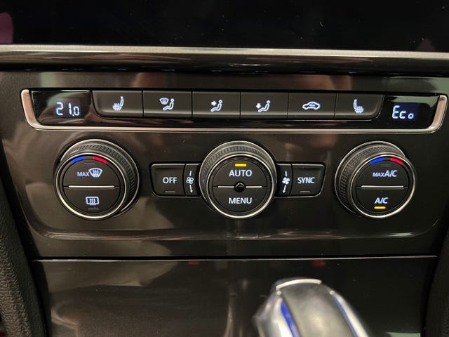 2018 VOLKSWAGEN GOLF - 20