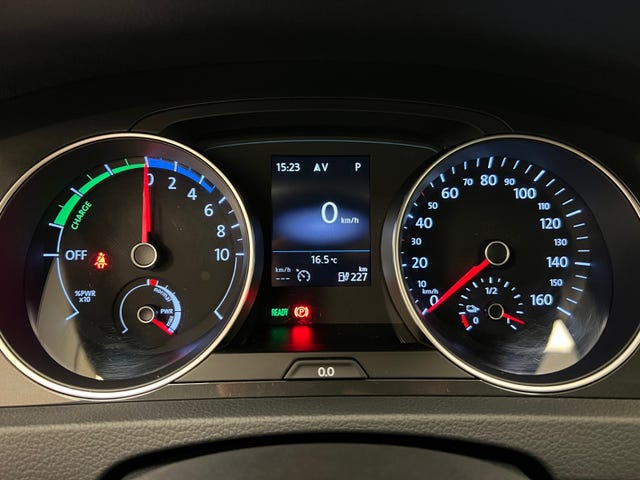 2018 VOLKSWAGEN GOLF - 17
