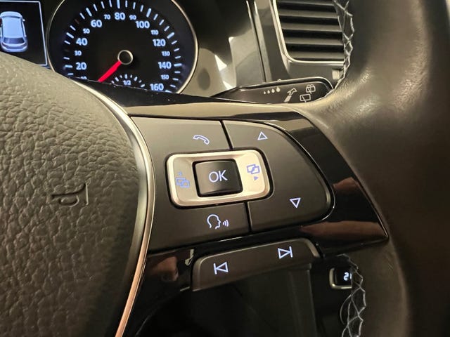 2018 VOLKSWAGEN GOLF - 19