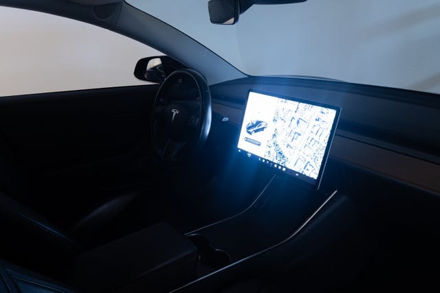 2019 TESLA MODEL 3 - 31