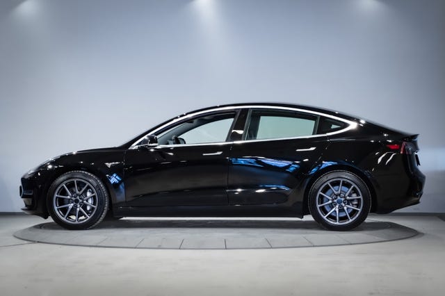 2019 TESLA MODEL 3 - 13