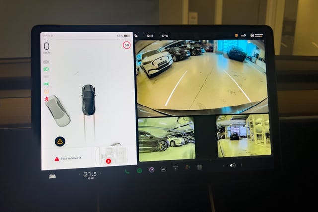 2019 TESLA MODEL 3 - 27