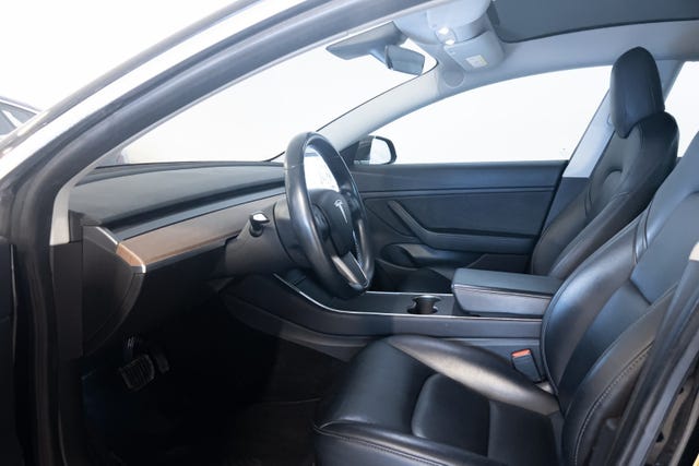 2019 TESLA MODEL 3 - 14