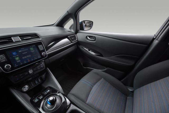 2022 NISSAN LEAF - 14
