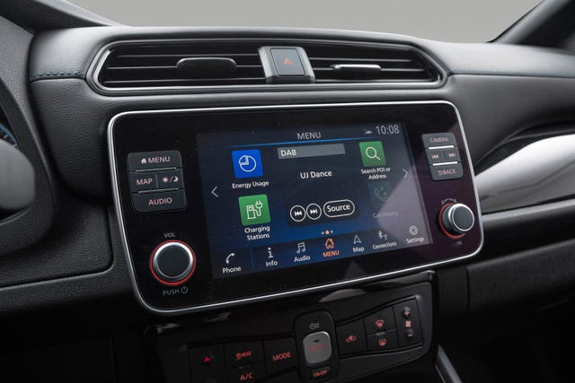 2022 NISSAN LEAF - 18