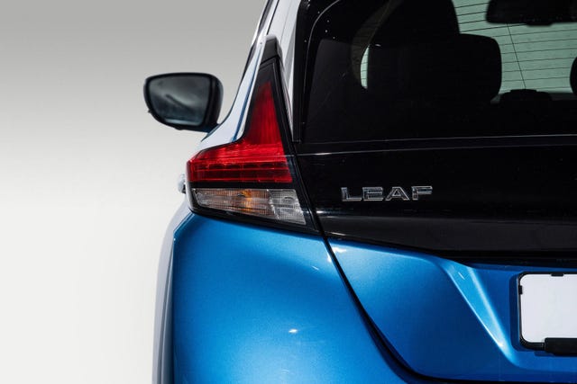 2022 NISSAN LEAF - 7