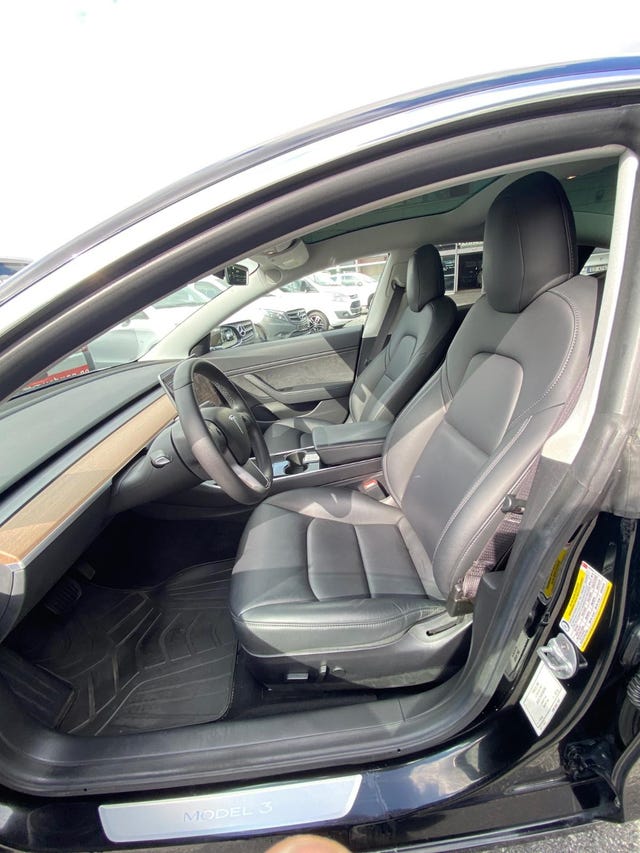 5YJ3E7EAXKF369364 2019 TESLA MODEL 3-5