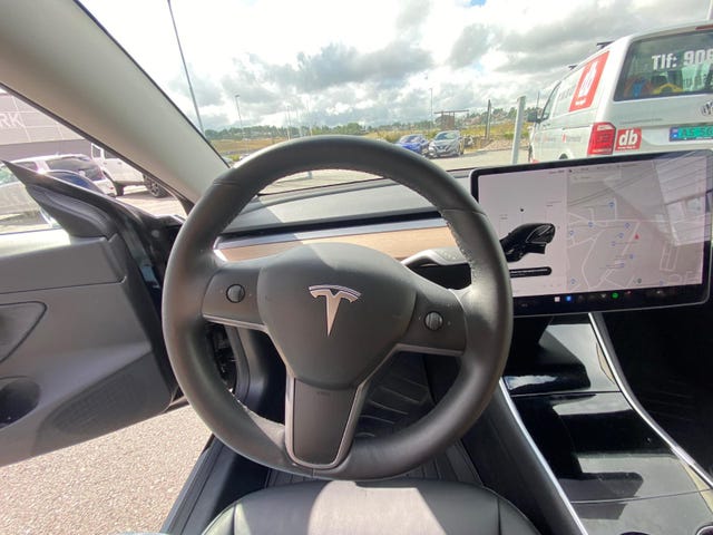 2019 TESLA MODEL 3 - 10