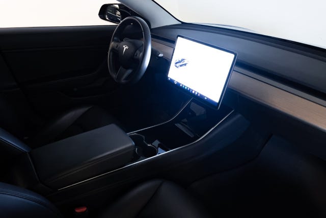 2019 TESLA MODEL 3 - 18