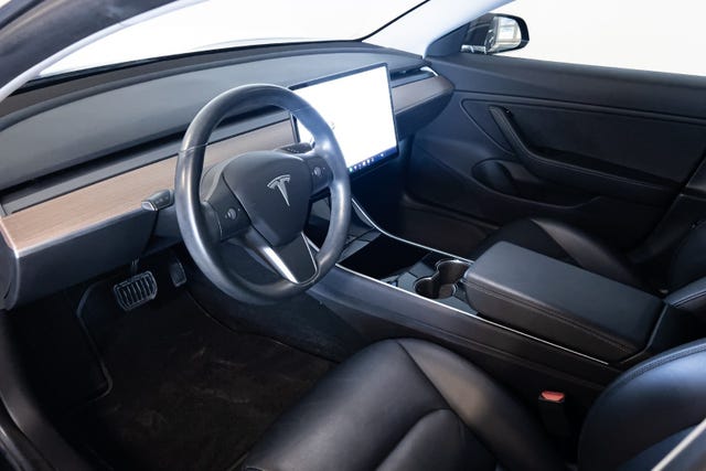 2019 TESLA MODEL 3 - 14