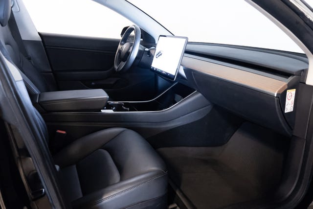 2019 TESLA MODEL 3 - 16