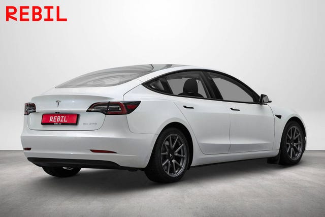5YJ3E7EB2MF824588 2021 TESLA MODEL 3-4