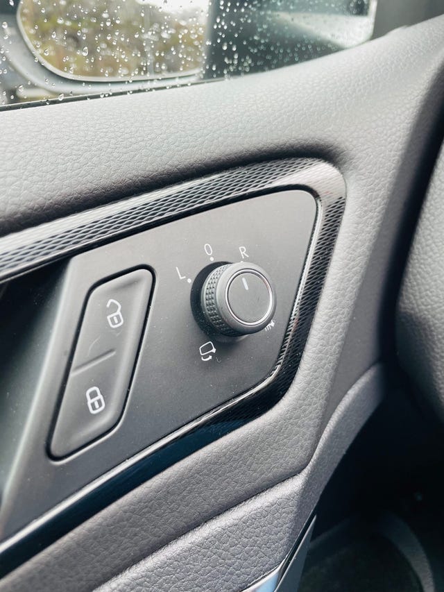 2015 VOLKSWAGEN GOLF - 25