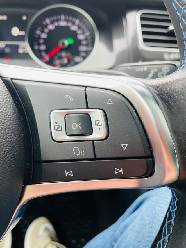 2015 VOLKSWAGEN GOLF - 19