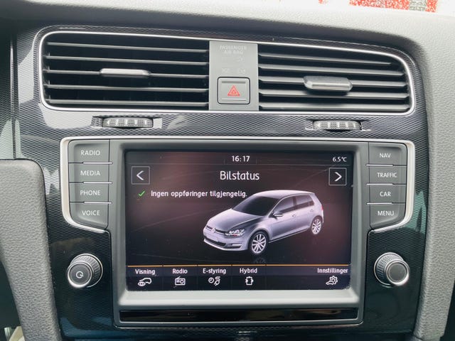 2015 VOLKSWAGEN GOLF - 32