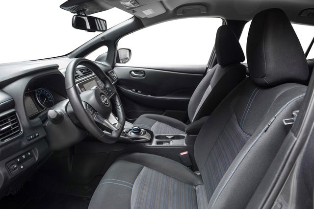 2022 NISSAN LEAF - 10