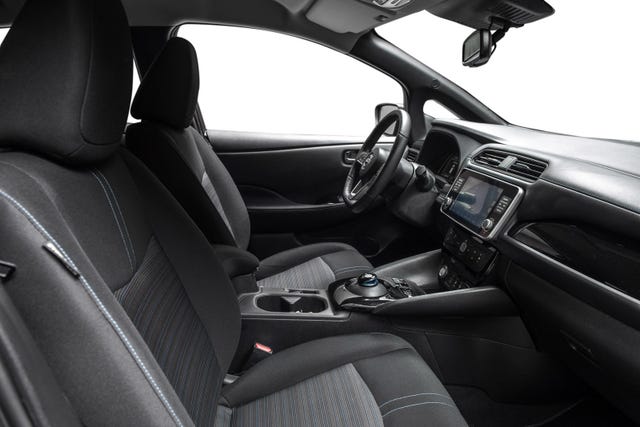 2022 NISSAN LEAF - 24