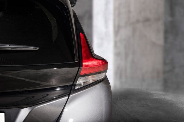 2022 NISSAN LEAF - 7