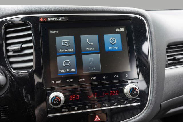 2020 MITSUBISHI OUTLANDER - 19