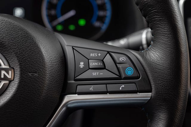 2022 NISSAN LEAF - 13