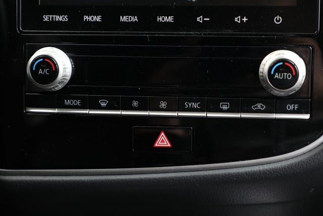 2020 MITSUBISHI OUTLANDER - 15