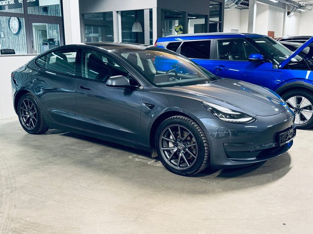 5YJ3E7EB2MF818844 2021 TESLA MODEL 3-2