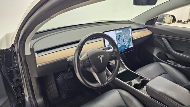2019 TESLA MODEL 3 - 11