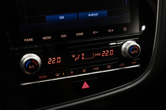 2020 MITSUBISHI OUTLANDER - 27