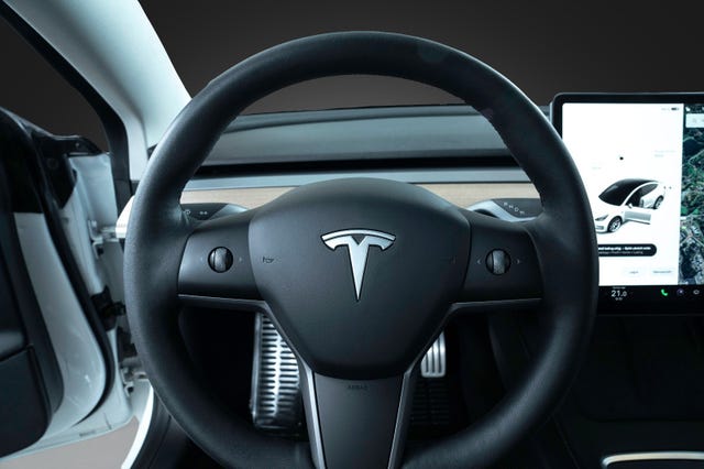 2021 TESLA MODEL 3 - 8