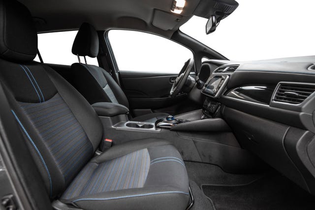 2022 NISSAN LEAF - 21