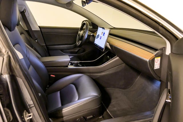 2019 TESLA MODEL 3 - 14