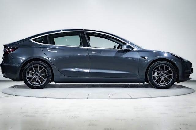 5YJ3E7EB9KF232859 2019 TESLA MODEL 3-5