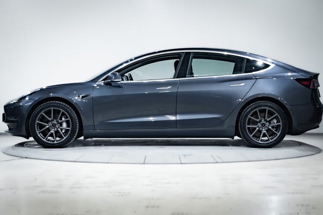 2019 TESLA MODEL 3 - 11