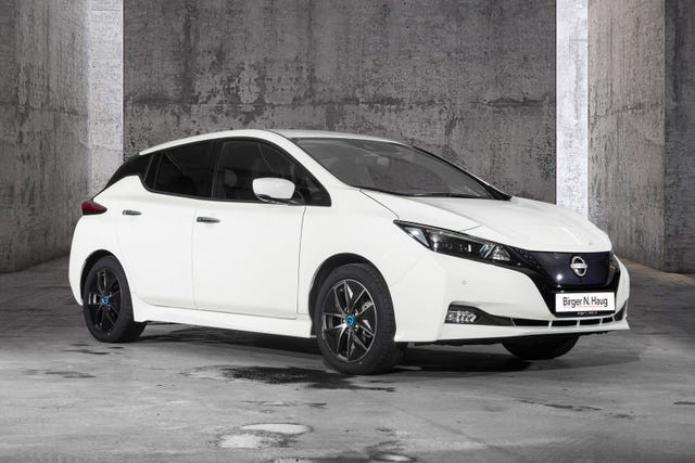 SJNFAAZE1U0176432 2022 NISSAN LEAF-1