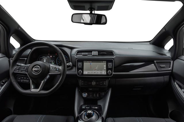2022 NISSAN LEAF - 13
