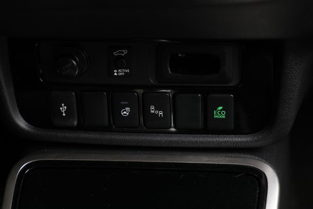 2020 MITSUBISHI OUTLANDER - 19