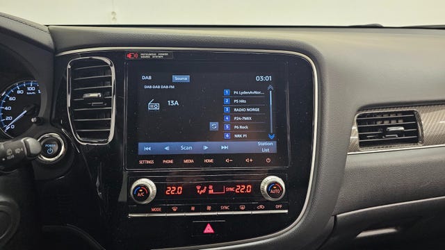 2020 MITSUBISHI OUTLANDER - 25