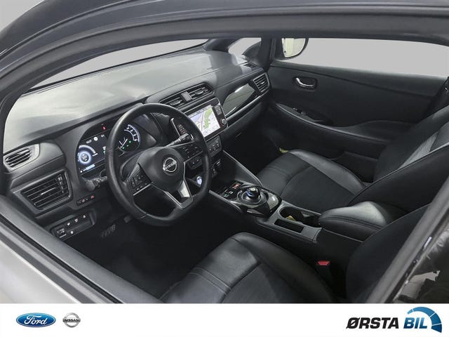 2022 NISSAN LEAF - 17
