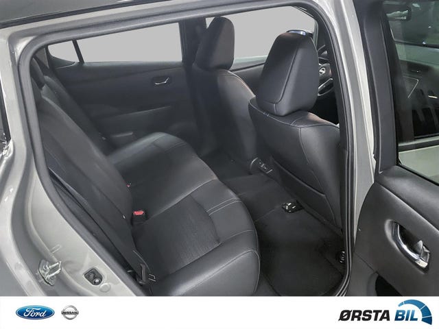 2022 NISSAN LEAF - 8