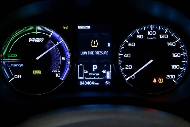 2020 MITSUBISHI OUTLANDER - 25
