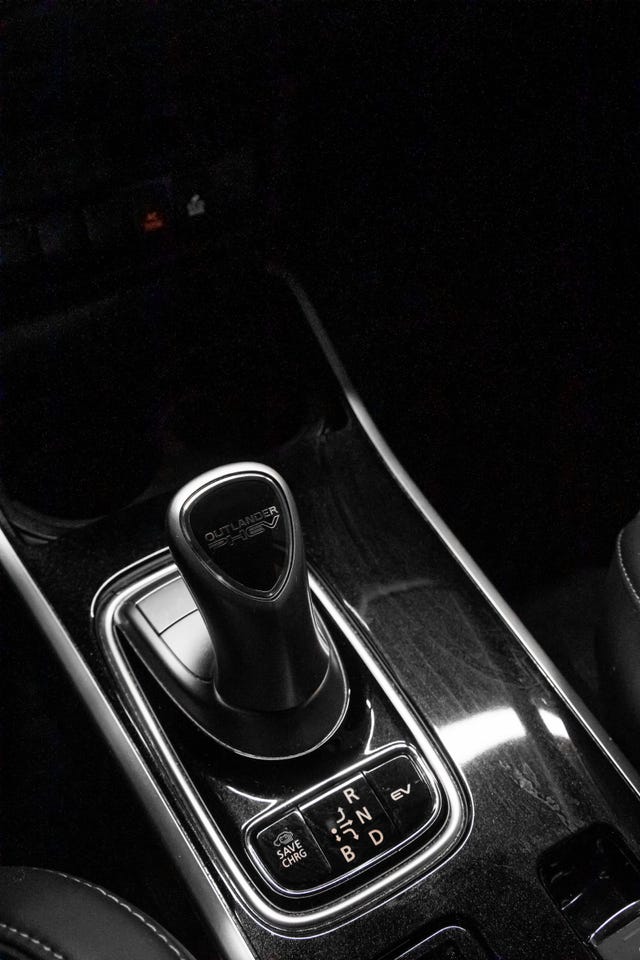 2020 MITSUBISHI OUTLANDER - 28