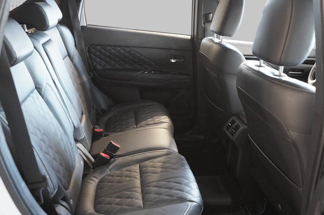 2020 MITSUBISHI OUTLANDER - 18