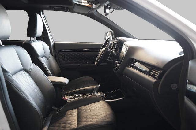 2020 MITSUBISHI OUTLANDER - 19
