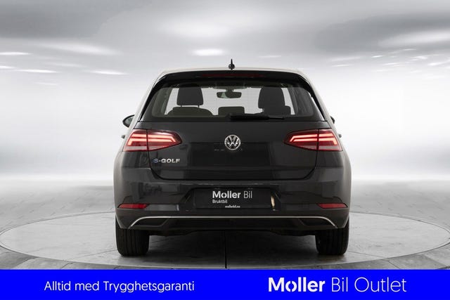 WVWZZZAUZJW911877 2018 VOLKSWAGEN GOLF-3