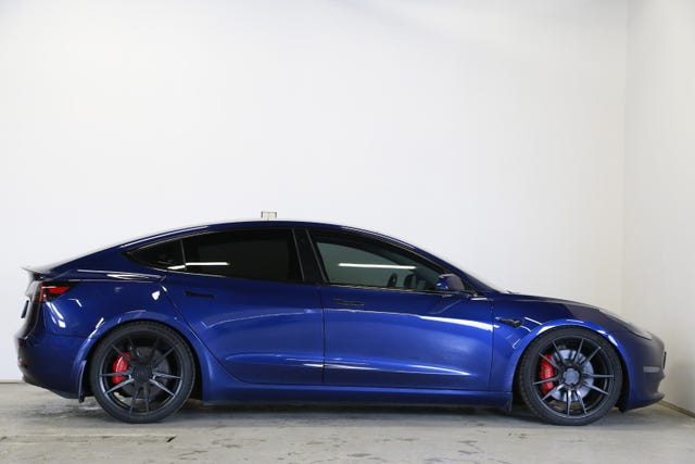 5YJ3E7EB4KF222515 2019 TESLA MODEL 3-4